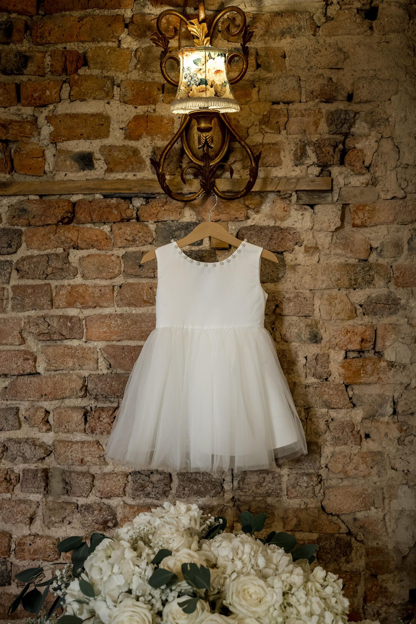 Joshua & Victoria, Le Petit Chateau