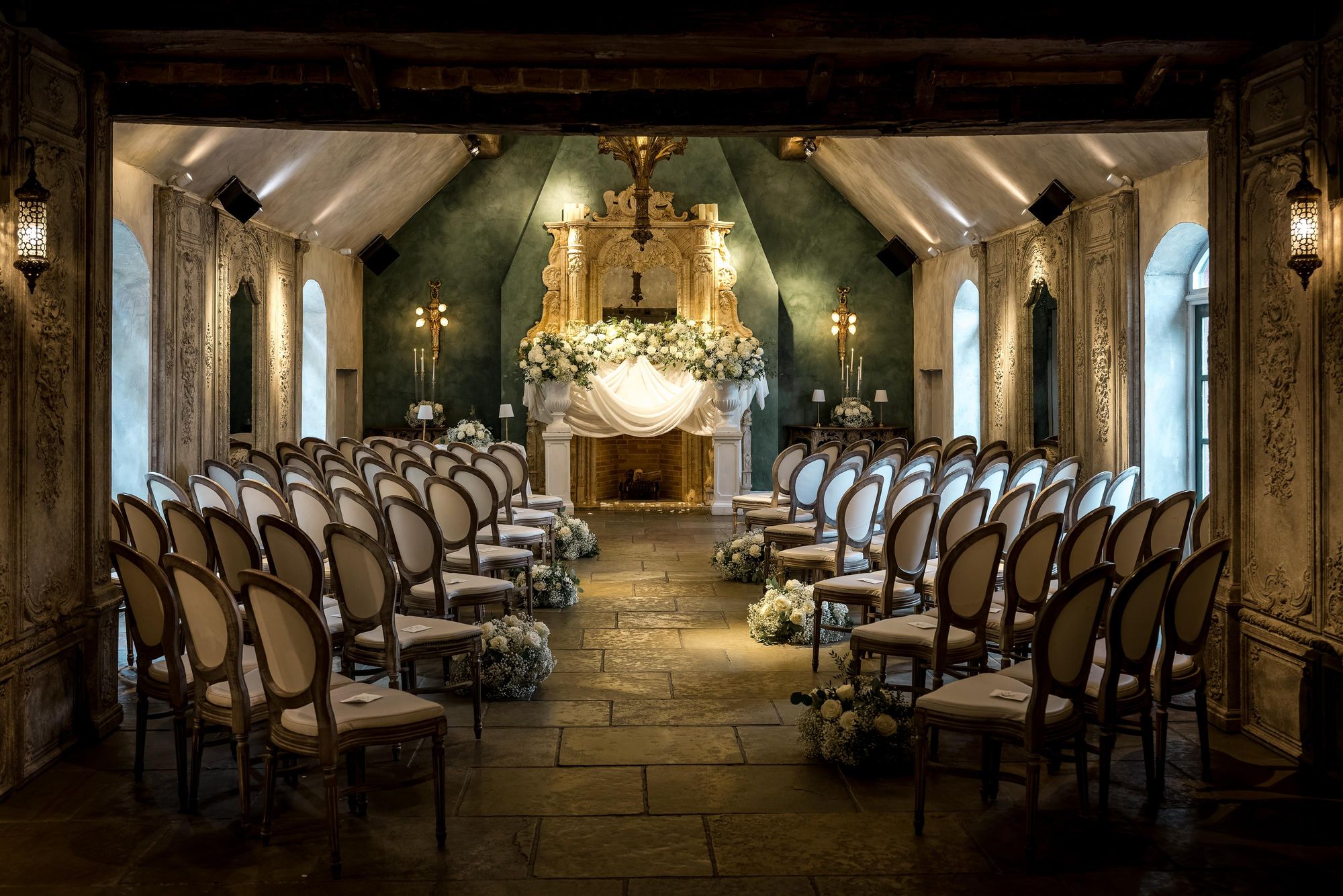 Joshua & Victoria, Le Petit Chateau