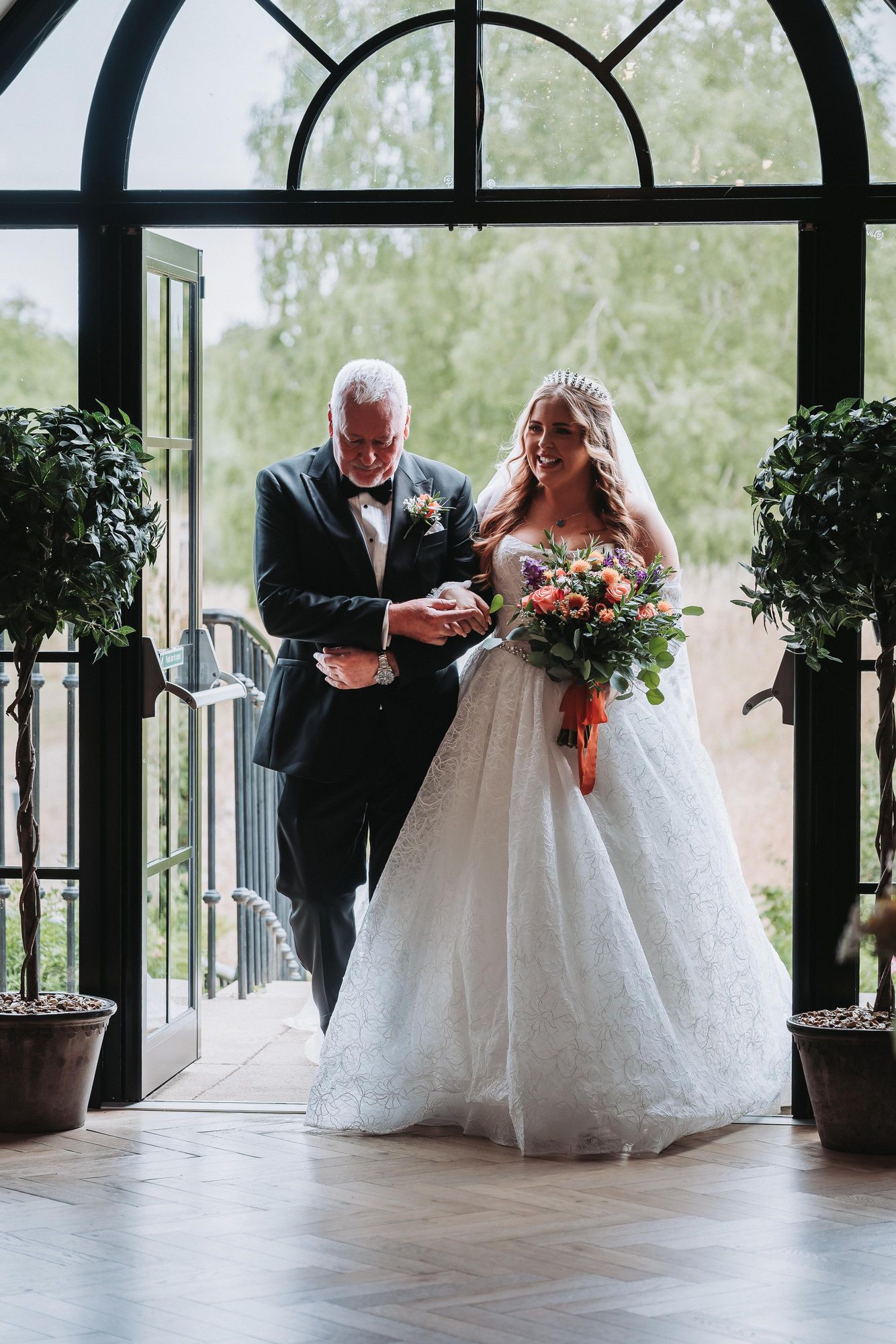 Tom & Hollie, The Pear Tree